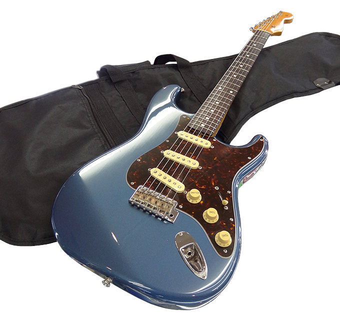 美品 フェンダー ストラトキャスター ブルー Fender ST62-70TX