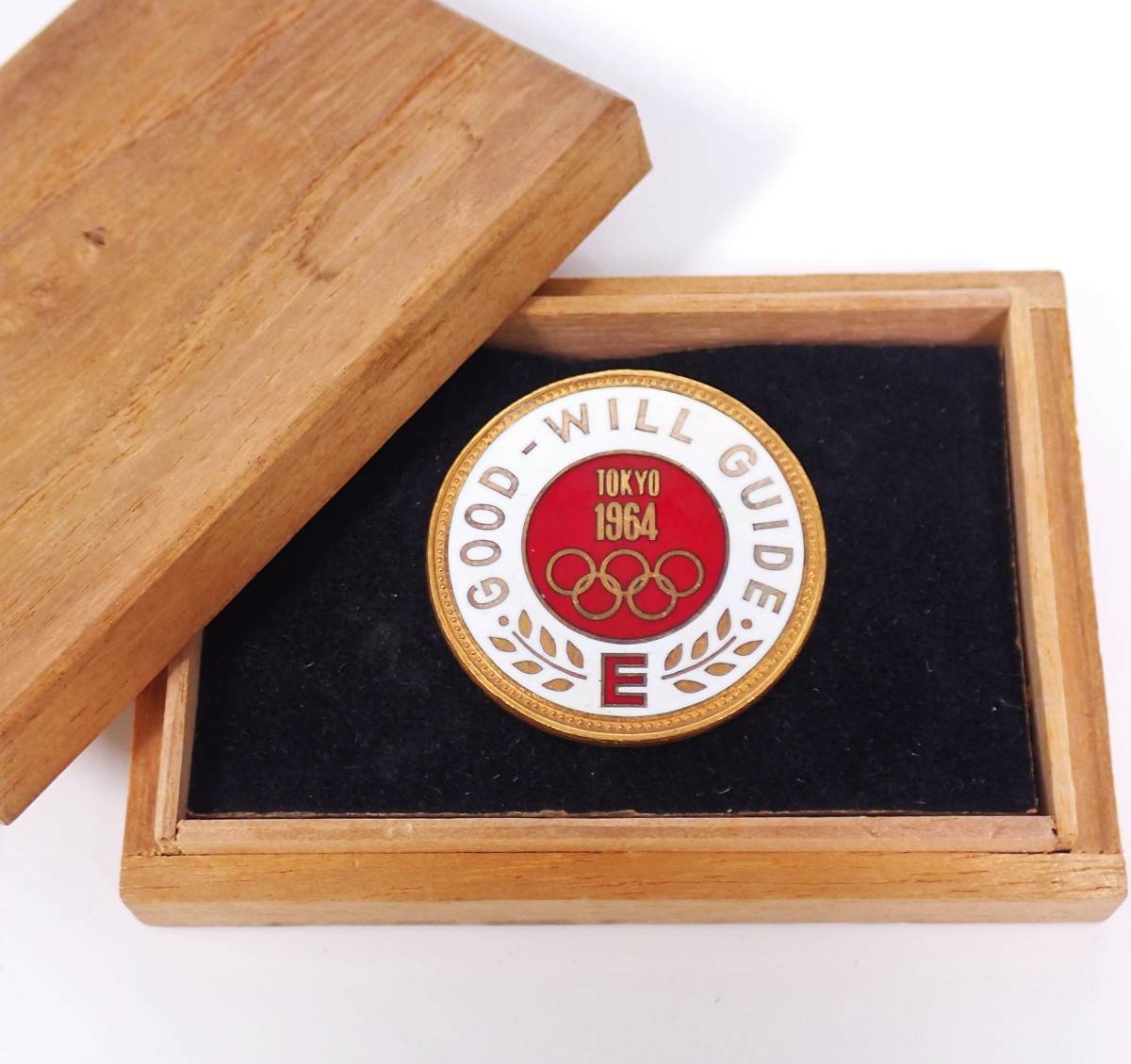 1964年東京オリンピック good-will guideバッジ 【公式通販】