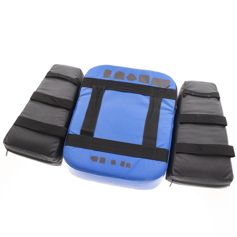 ロータスクラブ ダミーミット キックボクシング 空手