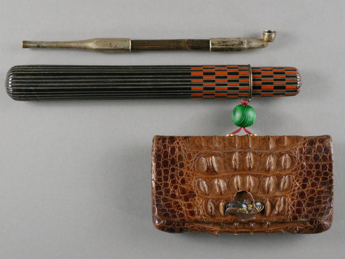 たばこ 煙管入 在銘 根付 キセル 筒 提物 煙草入れ 精密彫刻 当時物