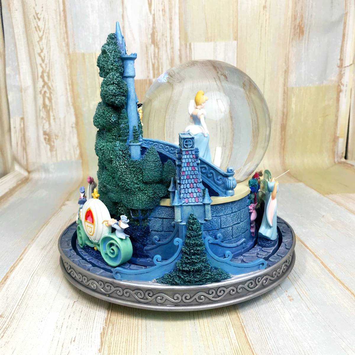 シンデレラ50周年スノードーム Amazon.co.jp: ウォルトワールド wdw 50