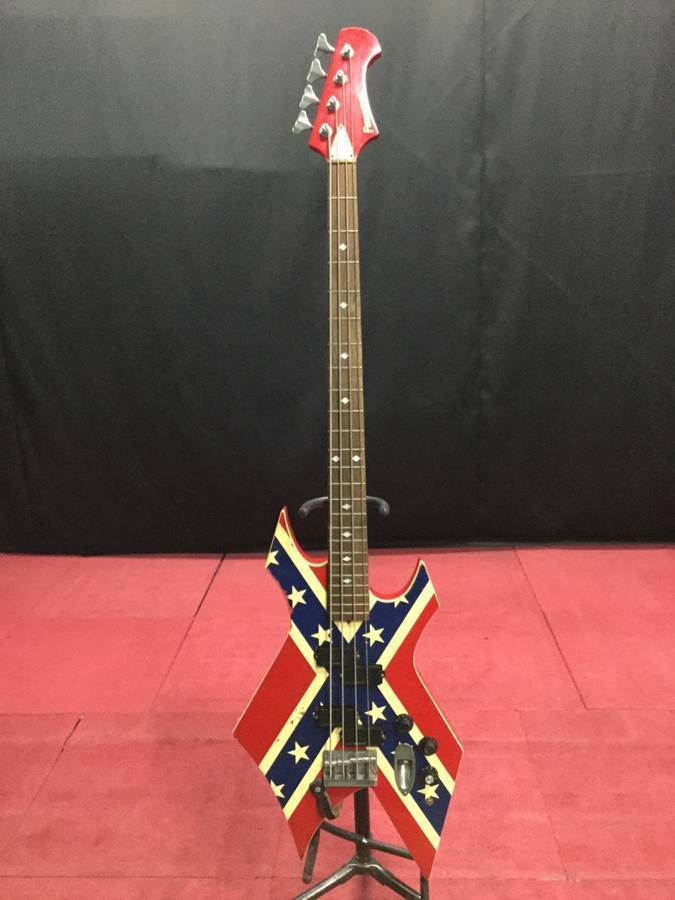 フェルナンデス ベース 恩田快人モデル