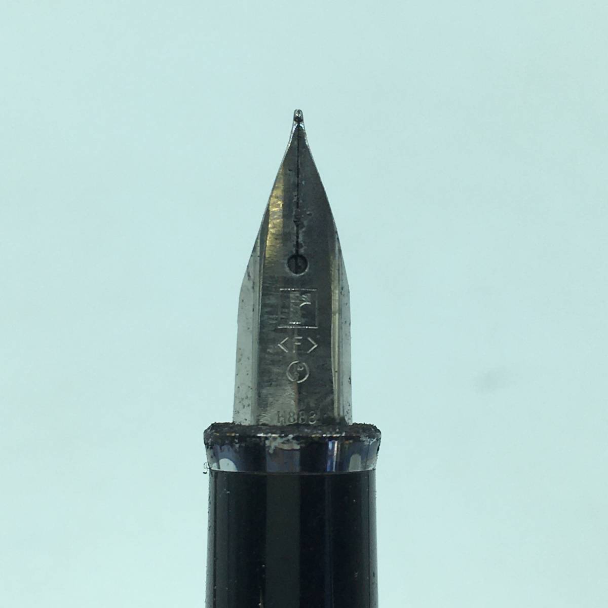 レノマ renoma 万年筆廃盤renomaシルバー ロジュウム仕上げ万年筆 ref200-1