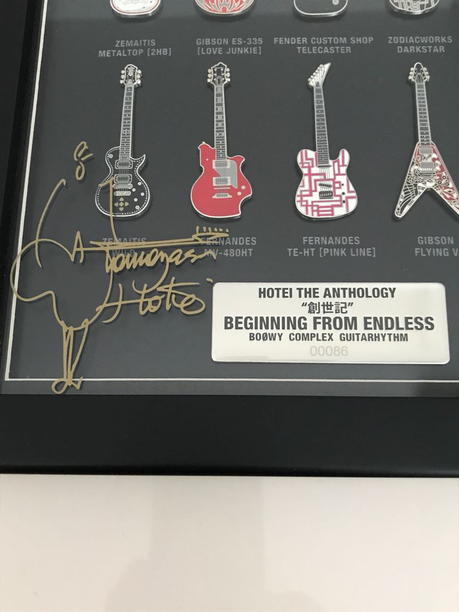 布袋寅泰 30周年メモリアル・ギターピンズセット