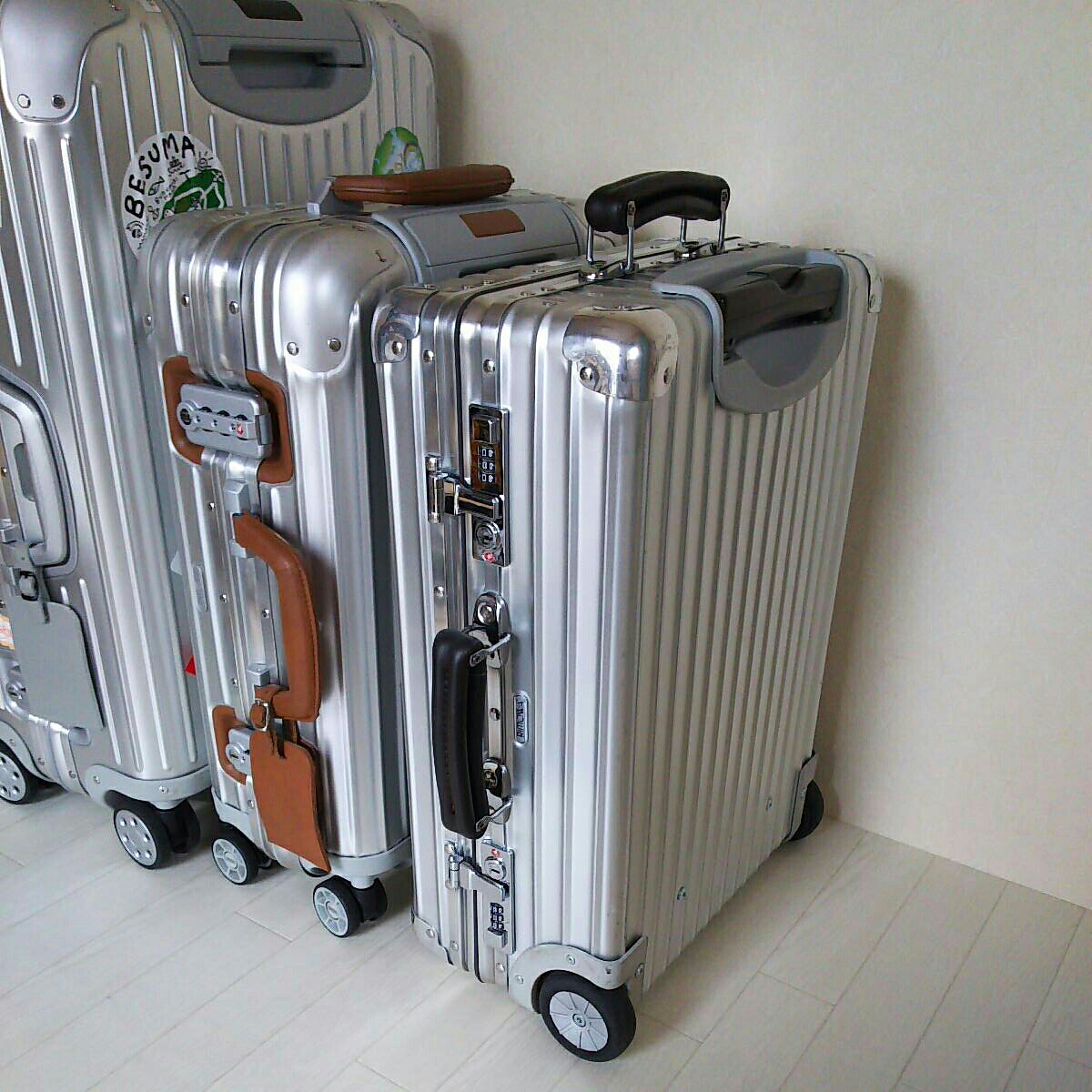 リモワ クラシックフライト新品 廃盤 2輪 35L 976.52 RIMOWA 中古