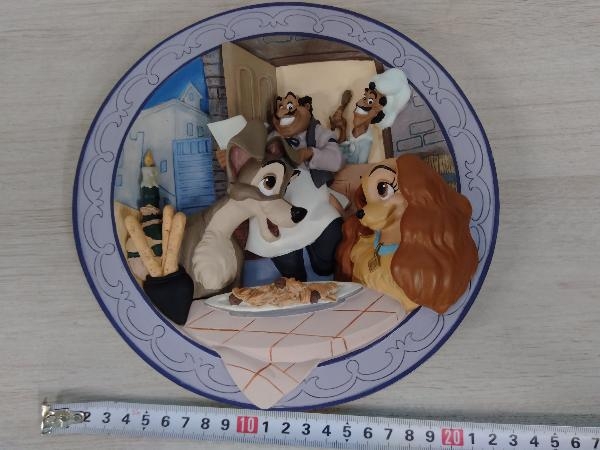 ディズニー世界7500枚限定 わんわん物語 レリーフプレート 3D 70レディ