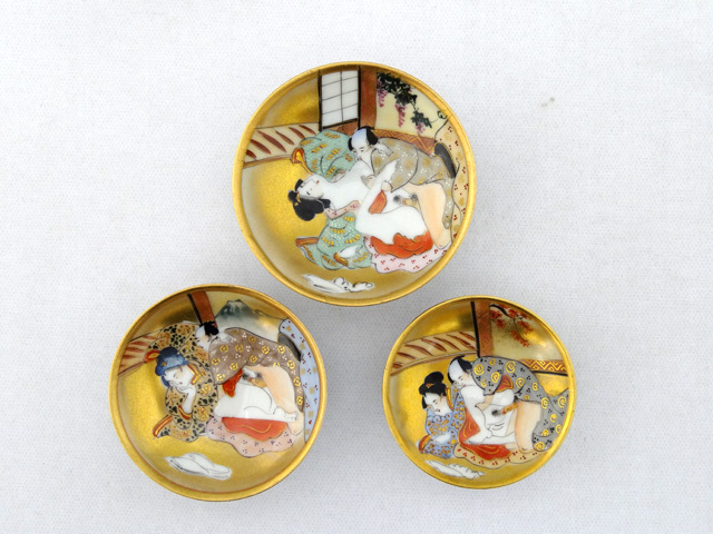 九谷焼 色絵本金彩 春画 酒盃 三つ盃 3客/酒器 盃 お猪口 未使用保管品