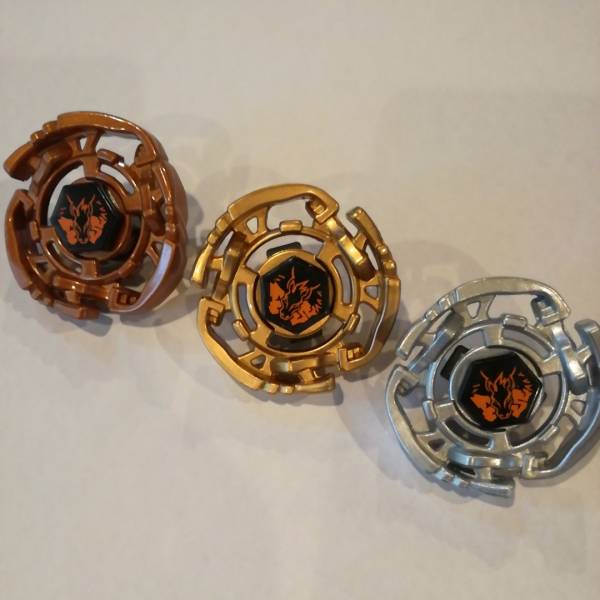 公式優勝モデル】SPRING CUP 優勝盾付き／メタルファイトベイブレード