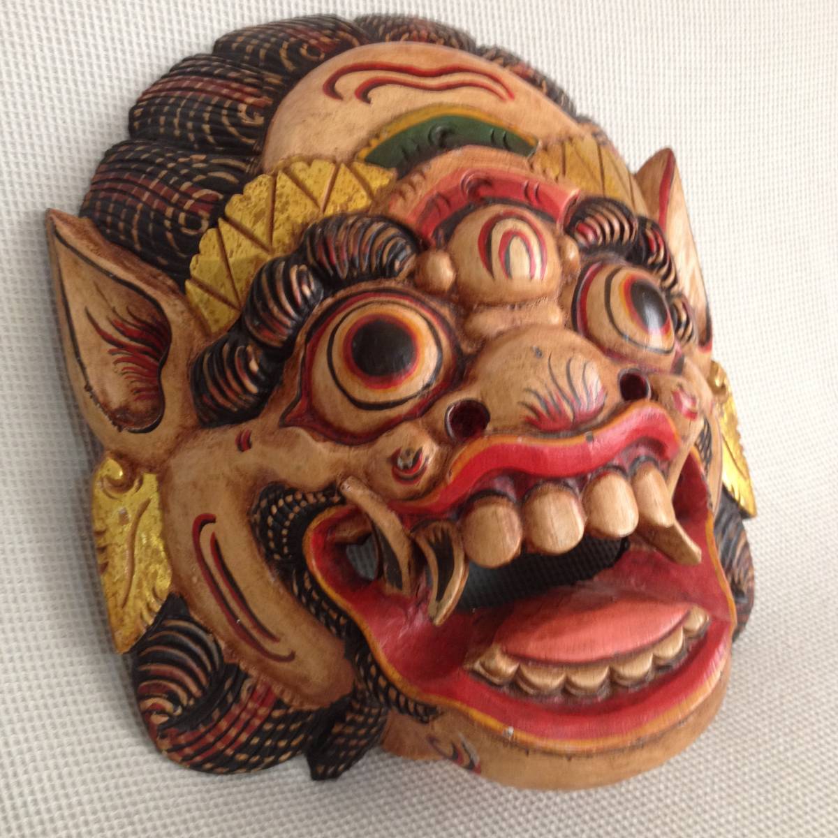 バリ島(バロンの顔) 22K 装飾的彫刻 ペンダント