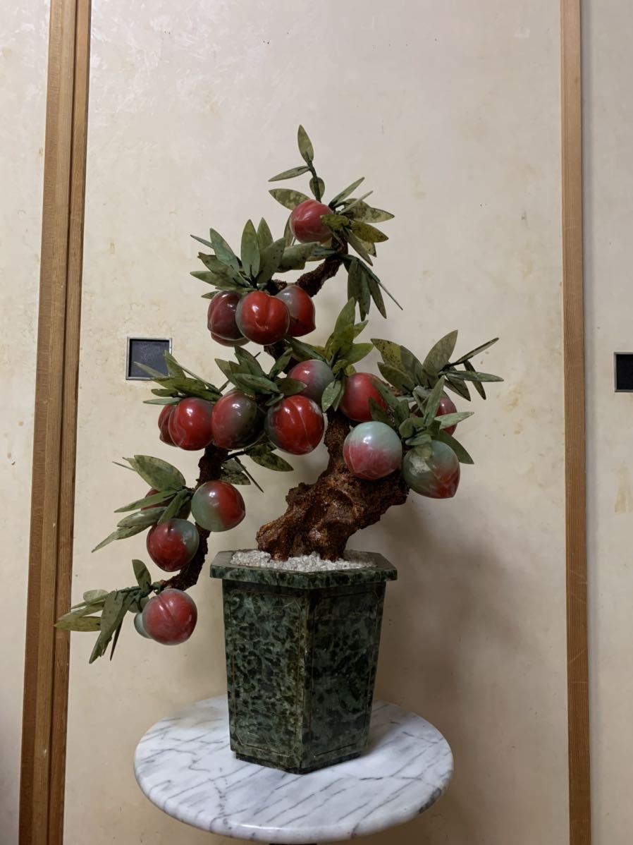 中国美術品 翡翠 桃の木盆栽 縁起物 希少品 台座付き