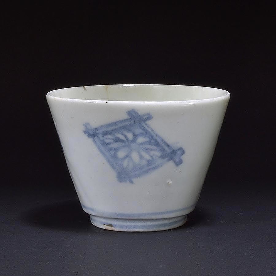 古伊万里蒟蒻印判菊花文蕎麦猪口