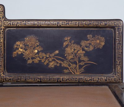 紫漆描金山水图床- 故宫博物院