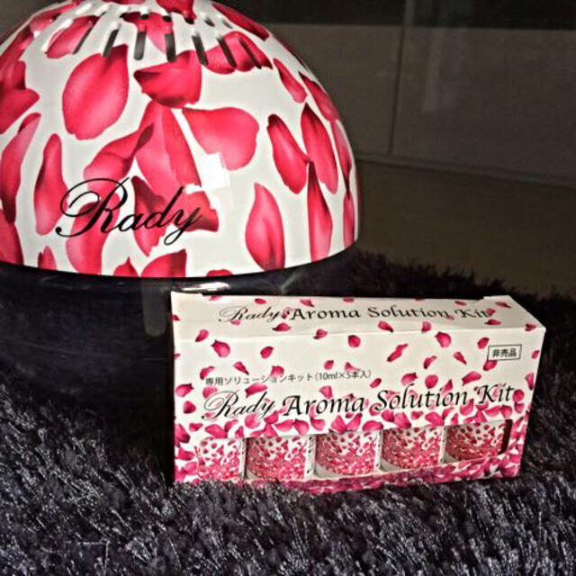 Rady 非売品花びら空気清浄機｜