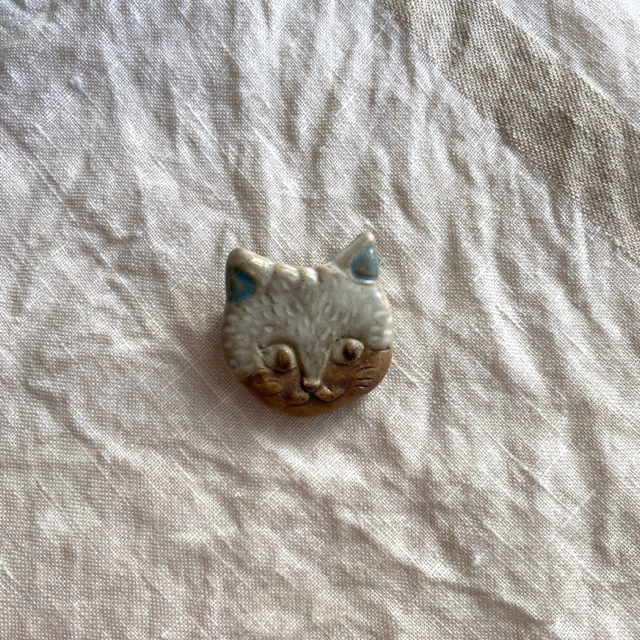 小菅幸子さん コムタン 猫 ブローチ 販売 小菅幸子さん コムタン 猫