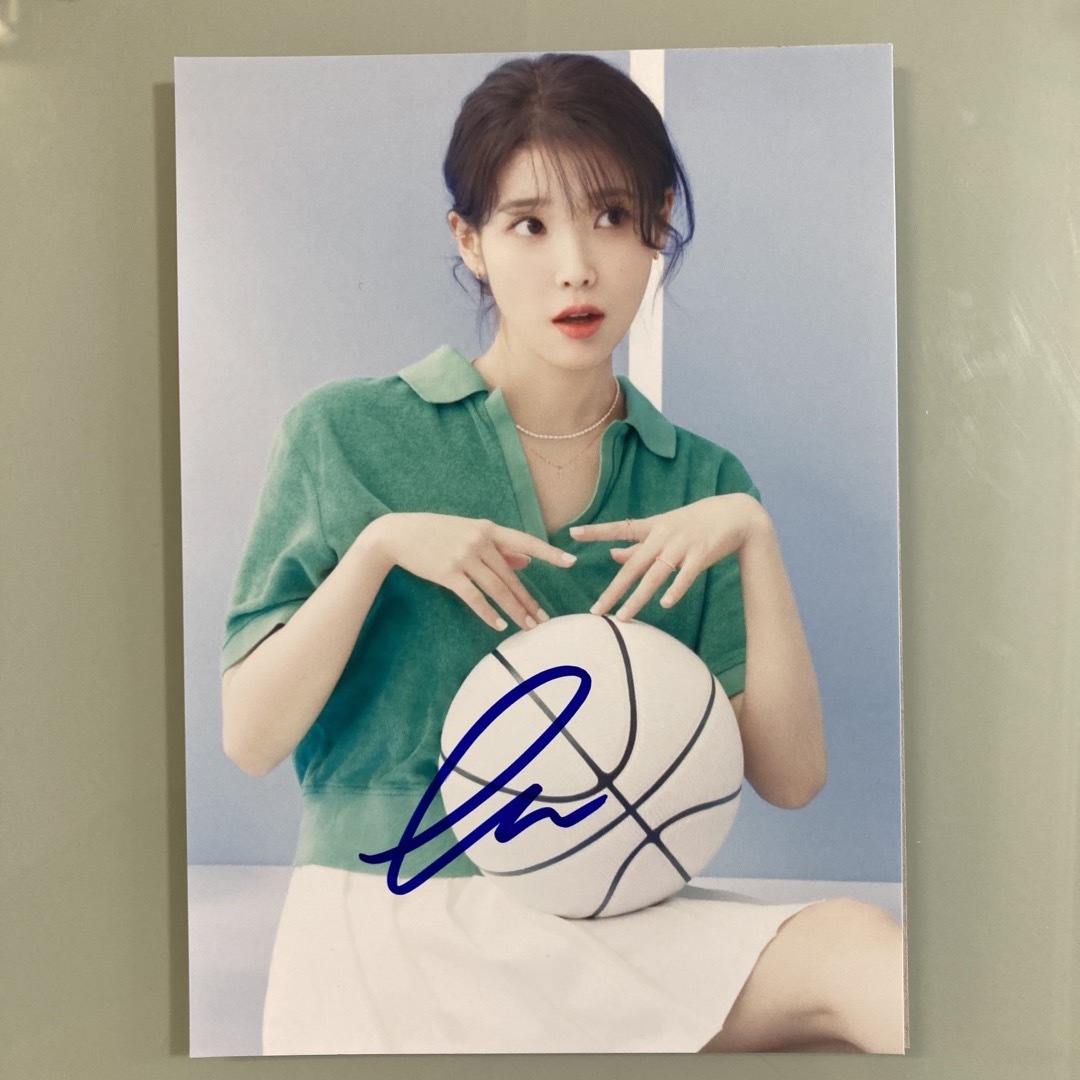 アイユ IU 直筆サイン