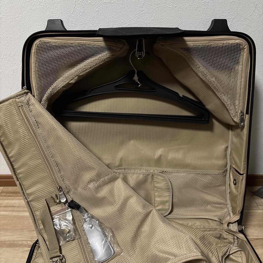 セール中 JAL ガーメントケース スーツケース 2輪 未使用 最安値