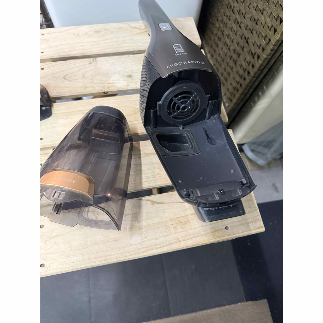 洗浄消毒作業済】エレクトロラックス エルゴラピード クリーナーZB3323PL