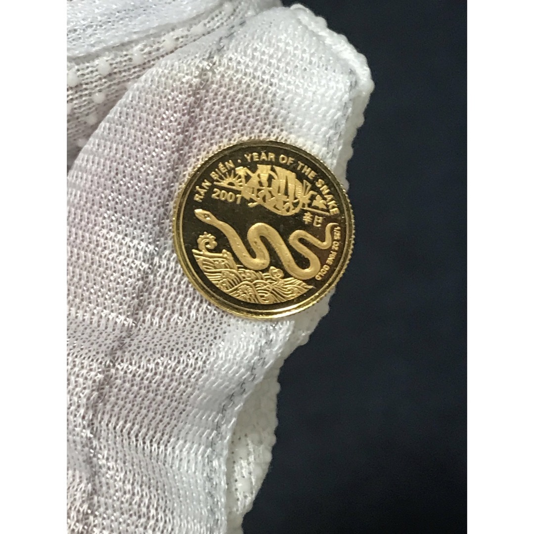 ベトナムドン ベトナムコイン 「巳年」5000ドン金貨 1/25オンス 純金の