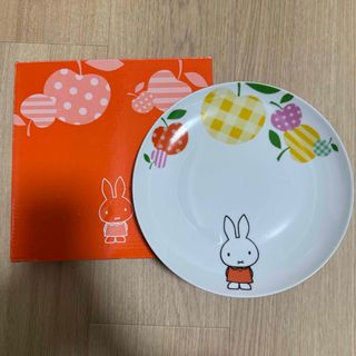 新品未使用 八千代美藝 金箔 銘々皿5枚の通販 by shop｜ラクマ