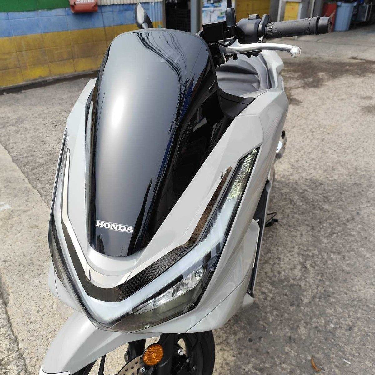 中古PCX125・160 JK05・KF47 ホンダ純正ヘッドライトユニットメジロ