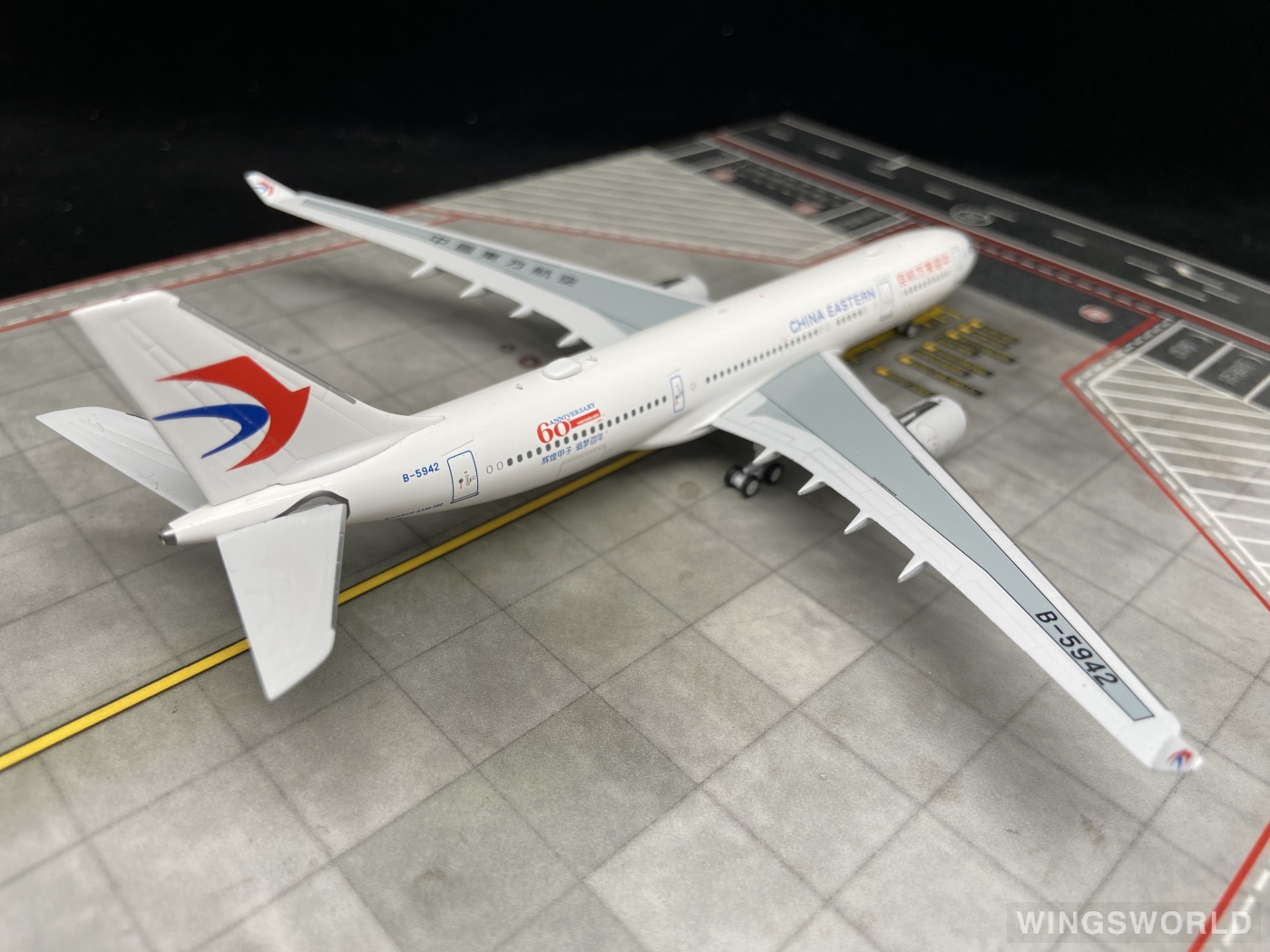 Skywings 1:400 Airbus A330-200 China Eastern 中国东方航空SKY-044 B
