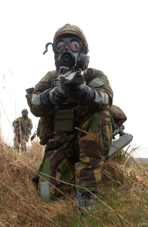 イギリス軍S10ガスマスク（バッグ付き）1989年製 イギリス軍S10ガス