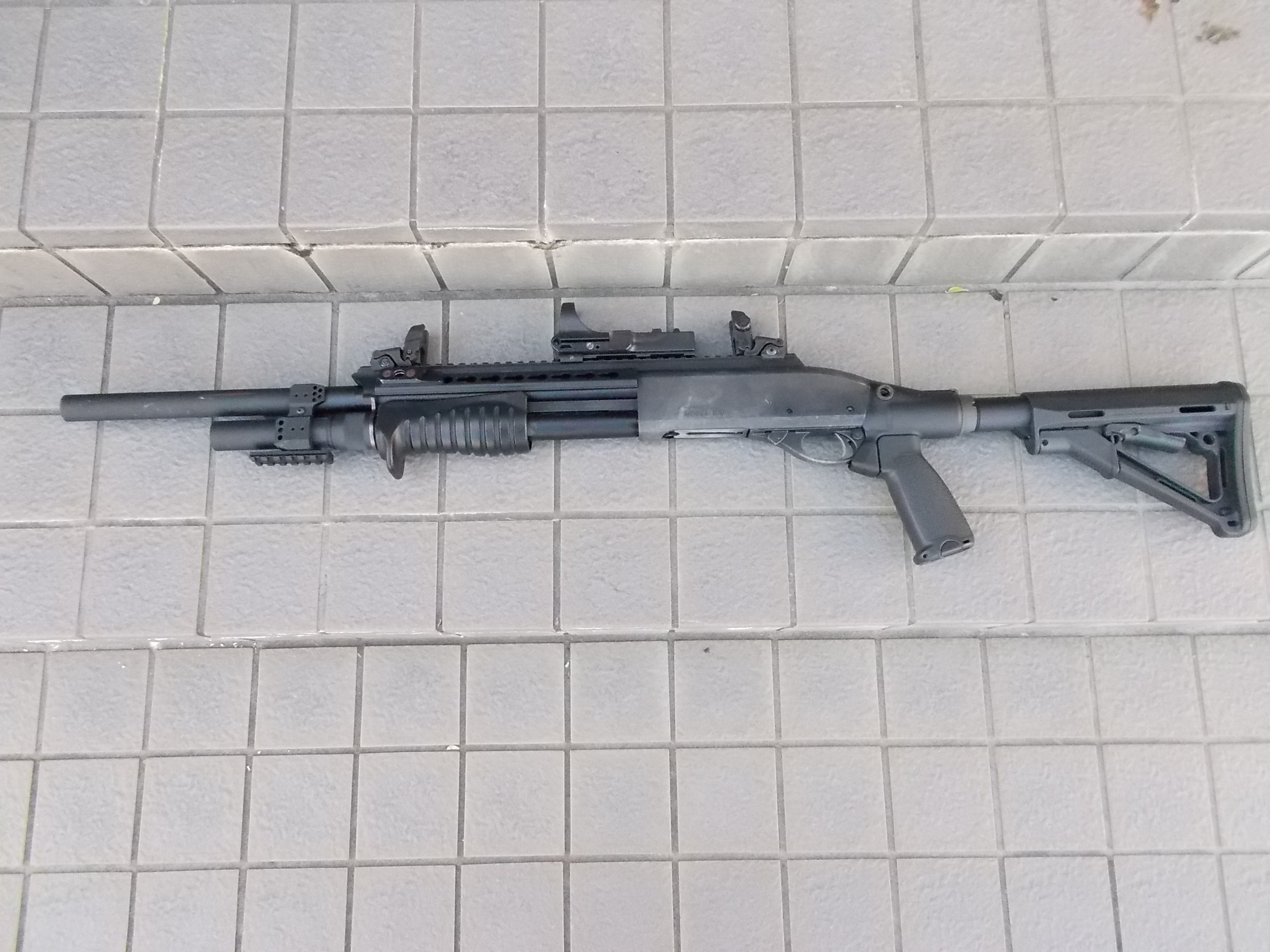 東京マルイ M870ブリーチャー カスタム 深き森の誘い サバゲー部屋