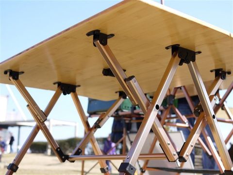 コールマン コンフォートマスターバンブーラウンジテーブル/100