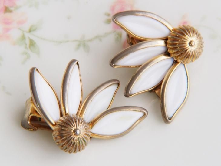 美品TRIFARI ヴィンテージ ブローチ&イヤリング