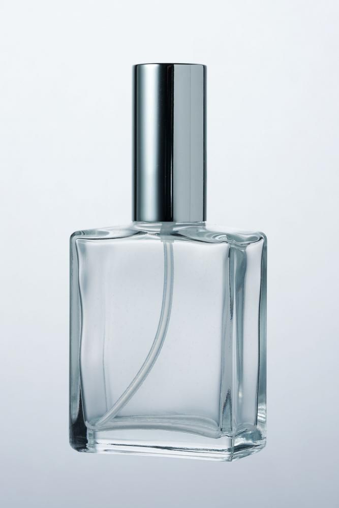 現在非売品】水色の透明のガラス瓶 香水瓶 現在非売品】水色の透明の