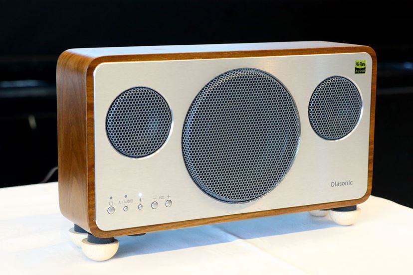 新生Olasonic（オラソニック）始動！ 第1弾はスマホを高音質で楽しめる
