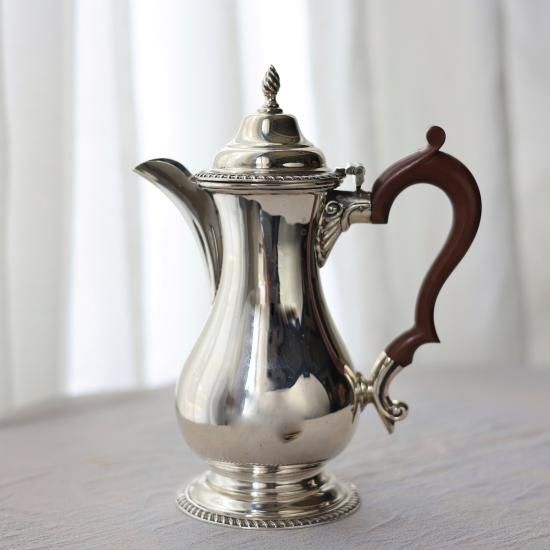 Hroar Prydz シルバーとギロシェエナメルガラス製ソルト&ペーパー