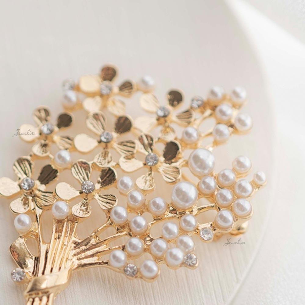 ジュエリス フラワーブーケ パール クリスタル ブローチ | 幸せを運ぶ