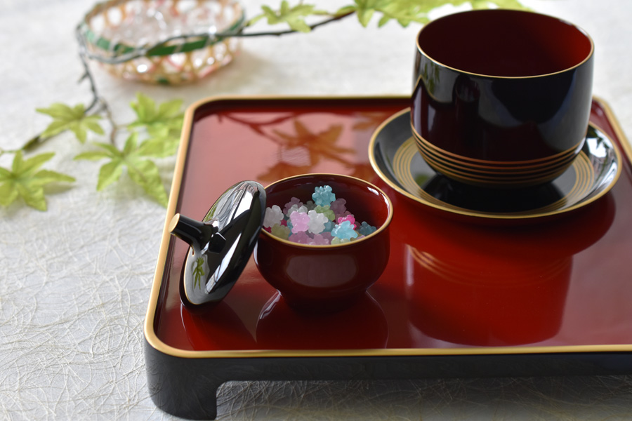 KINSEN ミニボウル isukeブランド 漆塗りの蓋付き小鉢 漆器の井助