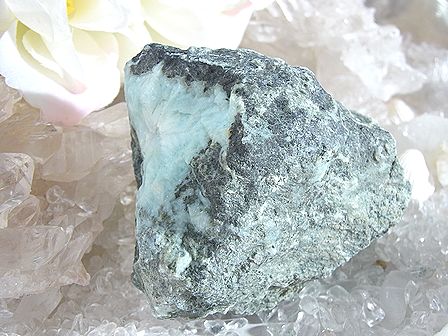 ラリマー 原石 母岩つき ☆ 明るい水色 （41グラム）