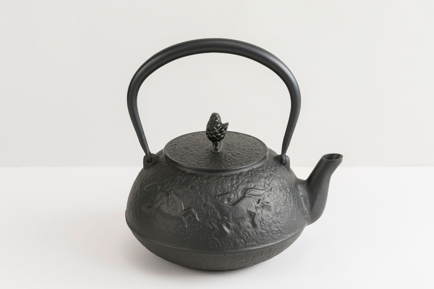 IWACHU | 株式会社岩鋳 本場盛岡 南部鐵器の岩鋳