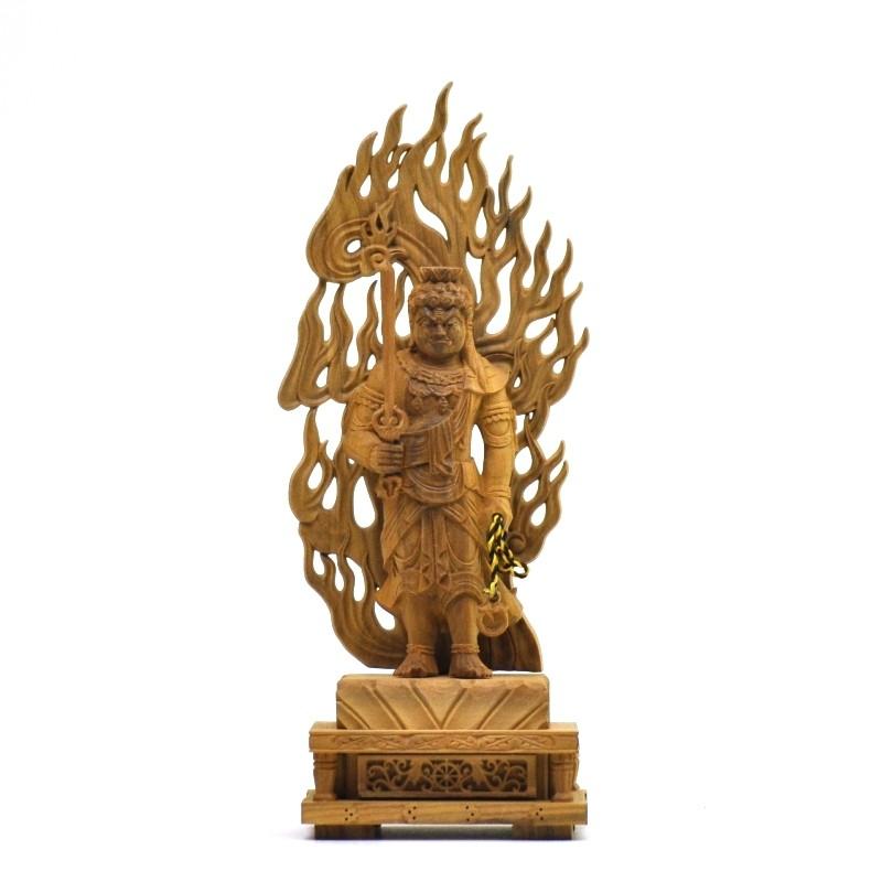 木彫り仏像 【不動明王】 白檀 火炎光背四角台 立3.0寸 総高19cm