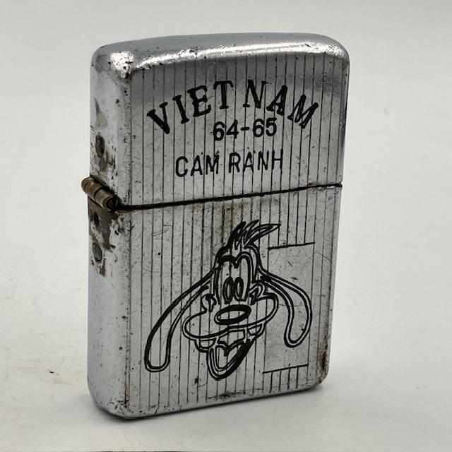 ZIPPO（ジッポー） ベトナム 1964年 グーフィー ピースマーク