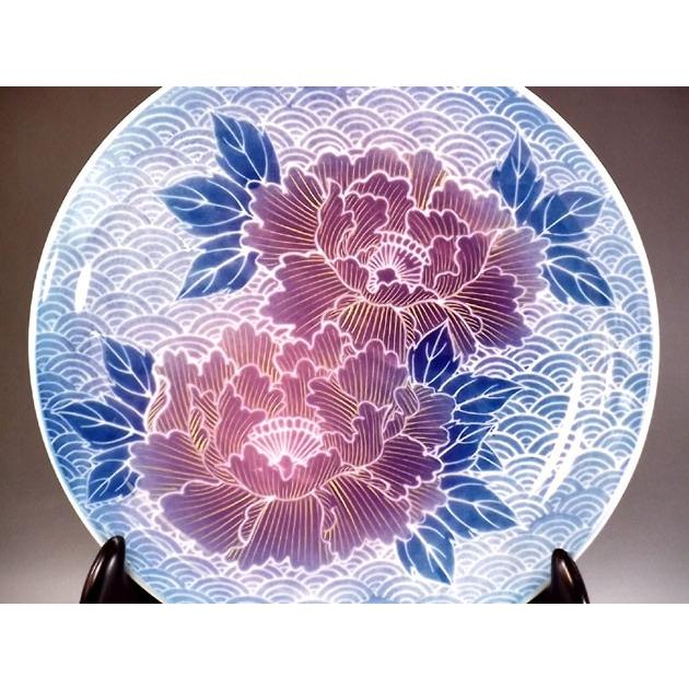 染錦金彩釉裏紅墨はじき青海波牡丹絵飾り皿｜有田焼 陶芸作家 藤井錦彩