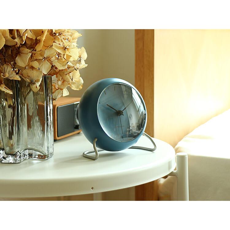 ARNE JACOBSEN（アルネ ヤコブセン） テーブルクロック CITY HALL