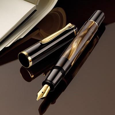 Pelikan（ペリカン） 万年筆 クラシック M200 マーブルブラウン : 高級