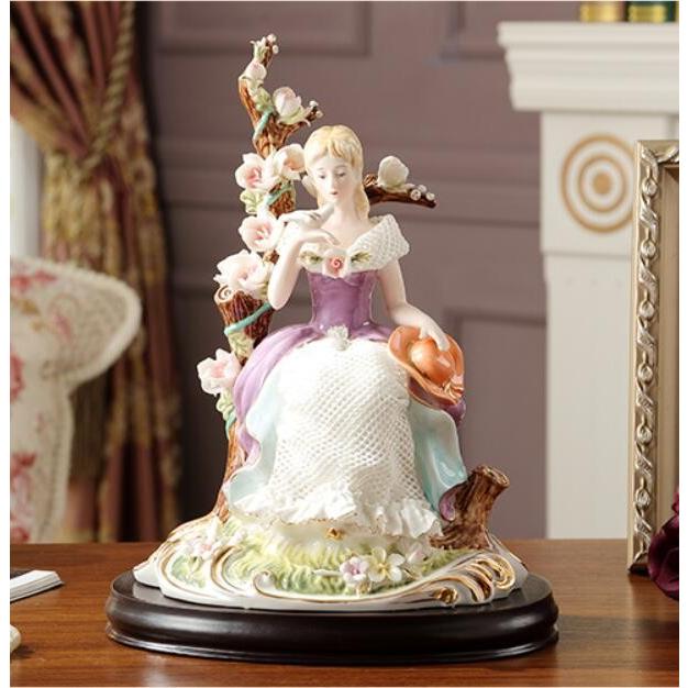 陶器 置物 西洋陶器 北欧磁器 陶器製人形 お姫様 陶器人形 陶器置物