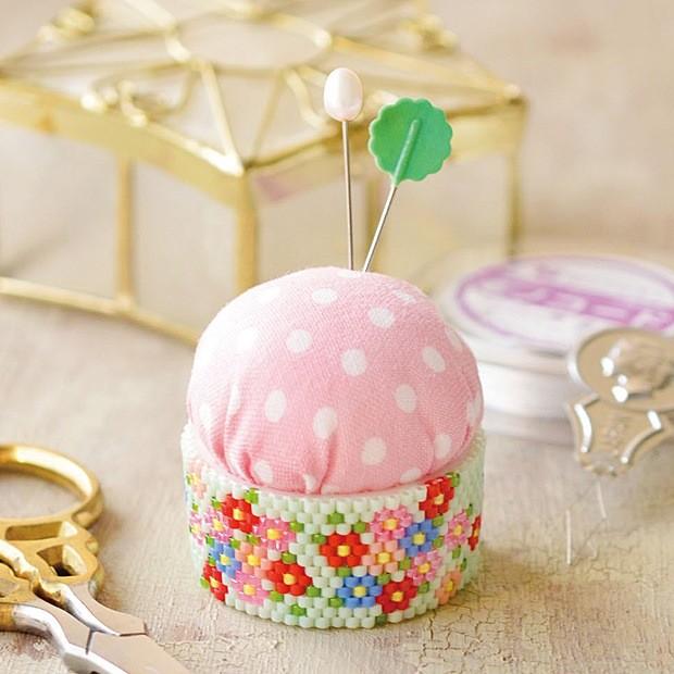 ビーズステッチキット ピンクッションキット ブーケ BFK-501｜ビーズ