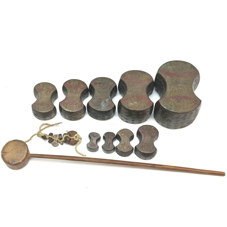 趣楽】 江戸時代 両替秤 分銅15種 高さ73cm 重量9，1kg 天秤