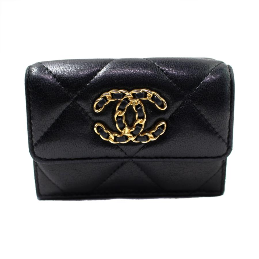 CHANEL 19 美品 シャネル ミニ ウォレット マトラッセ ココマーク 黒