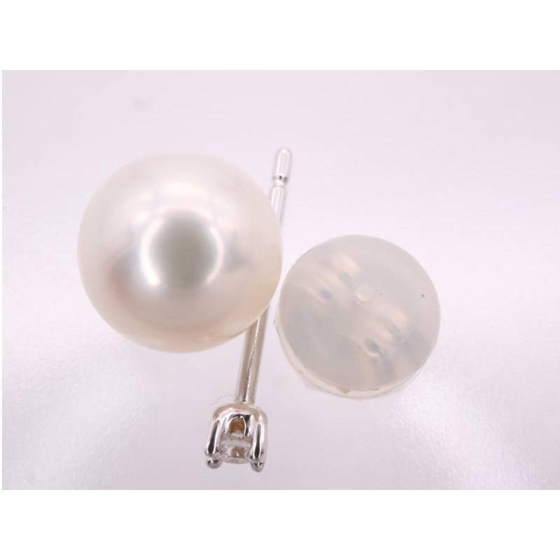 TASAKI（タサキ） 美品 田崎真珠 パール6.8ミリ ダイヤ0.01ctx2 ピアス
