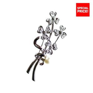 ミキモト MIKIMOTO ブローチ 金属素材xパール シルバーxホワイト 定番