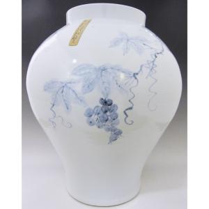 李朝 青花窓絵草花文面取壺 全高約29cm 韓国 朝鮮 希少 花瓶 白磁 染付