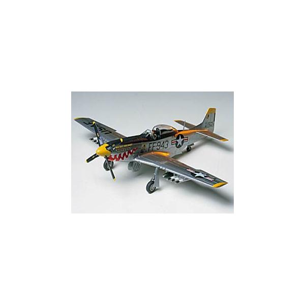 希少 1/48 アメリカ傑作機 P-51Dマスタング簡単組立接着剤塗装不要 6機