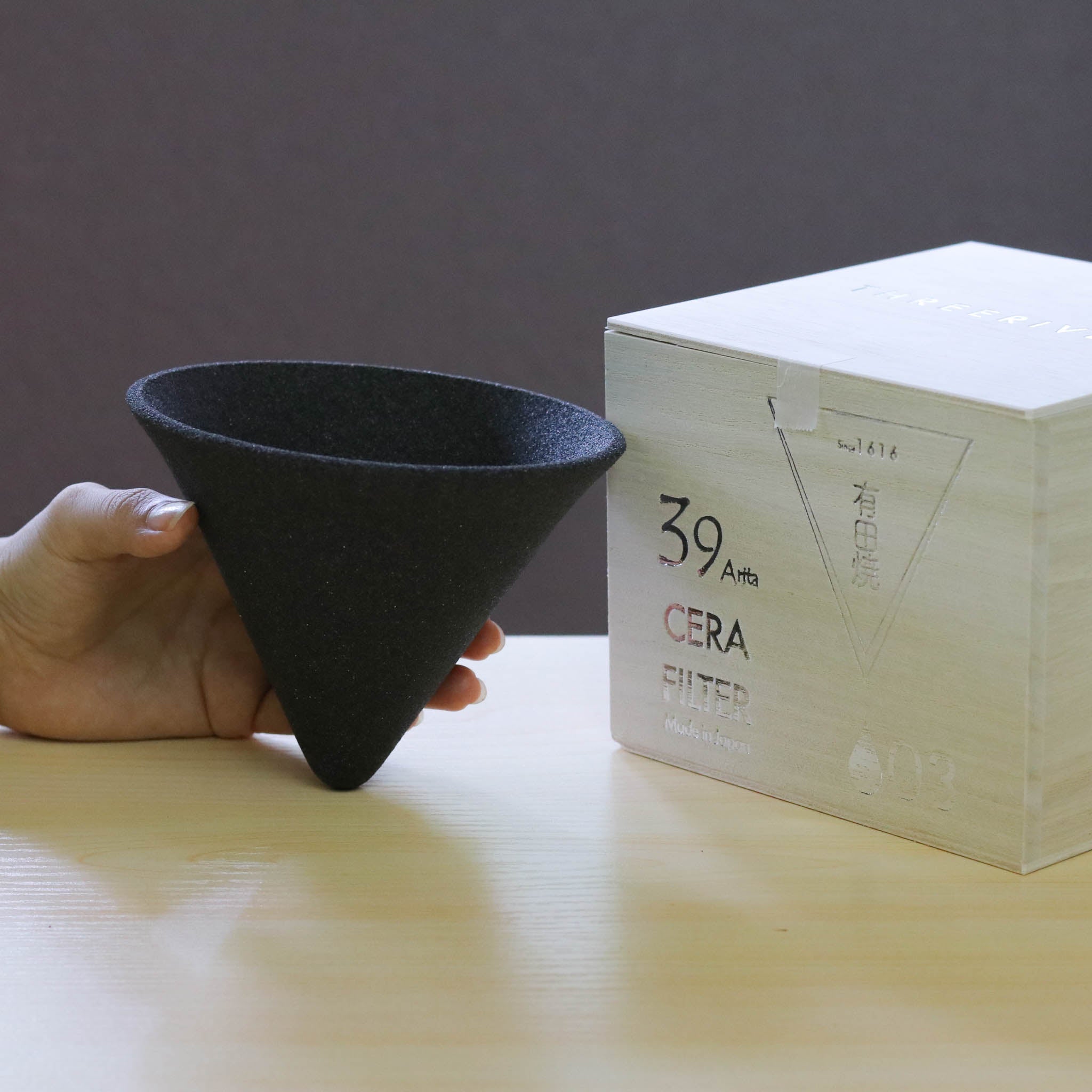 有田焼 | セラフィルター 39Arita | 001・002・003 | THREERIVERS